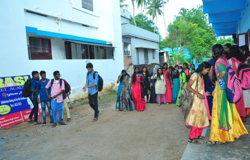 Top 10 Study Strategies to Crack JEE in Your First Attempt